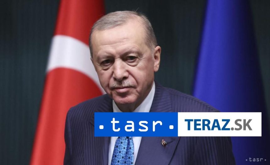 Erdogan chce Putinovi a Trumpovi navrhnut stretnutie v Istanbule