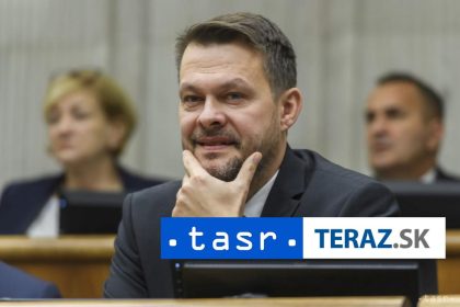 Migal sa ohradil voci SaS k odvolaniu Kolikovej