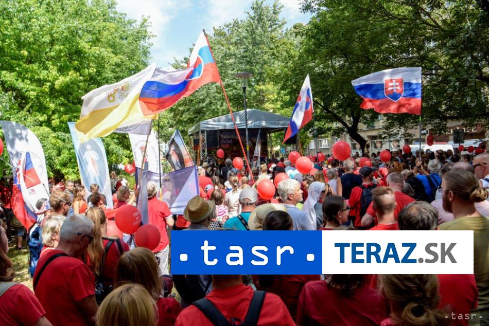 Pochod hrdi na rodinu zdrazni manzelstvo v Bratislave