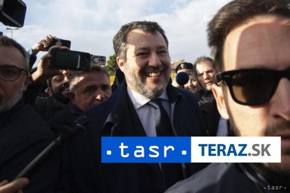 Vicepremier Salvini sa znovu postavi pred sud pre lode s utecencami