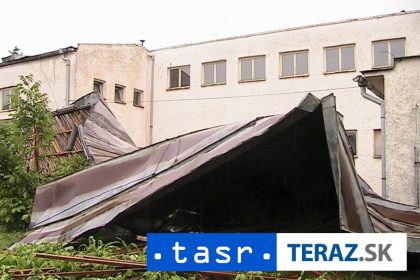 ZRUTILA SA STRECHA SKOLY VYHASLI ZIVOTY STYROCH DETI