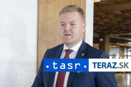 Hlas navrhuje vyuzivat predne brzdove svetlo na autach