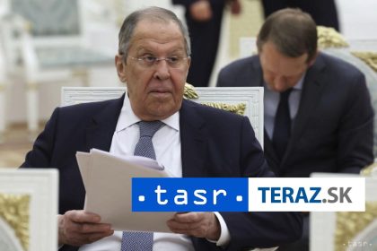 Lavrov Rusko neodmieta ziaden format rokovani o vojne chce zaruky