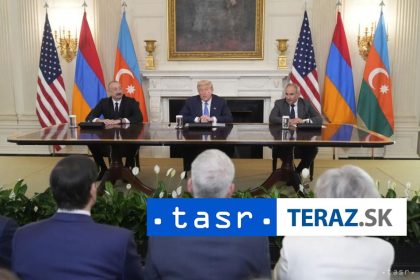 Lidri Armenska a Azerbajdzanu podpisali mierovu dohodu v USA