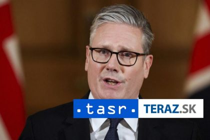 Od Starmerovho nastupu prislo do Britanie viac ako 50 000 migrantov