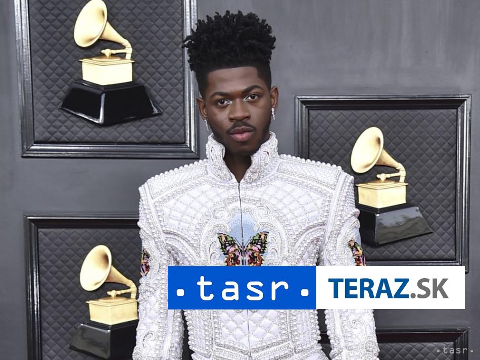 Repera Lil Nas X obzalovali z utoku na policajtov