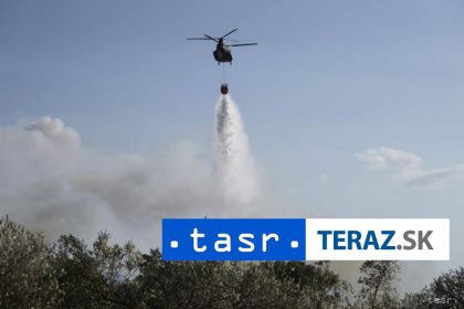 Rozsiahly poziar pri Atenach si vyziadal obet