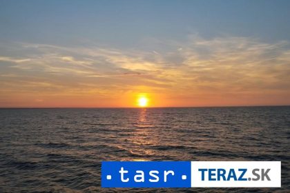 TRAGEDIA NA MORI Pri potopeni lode zomrelo najmenej 68 ludi