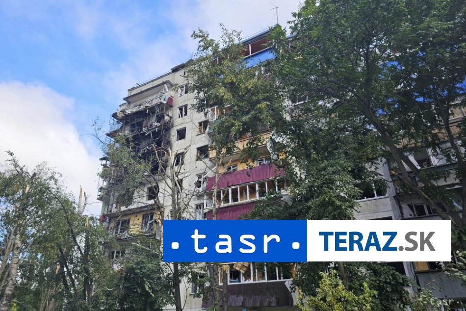 Ukrajina utocila v Rusku zasiahla rafineriu aj dom