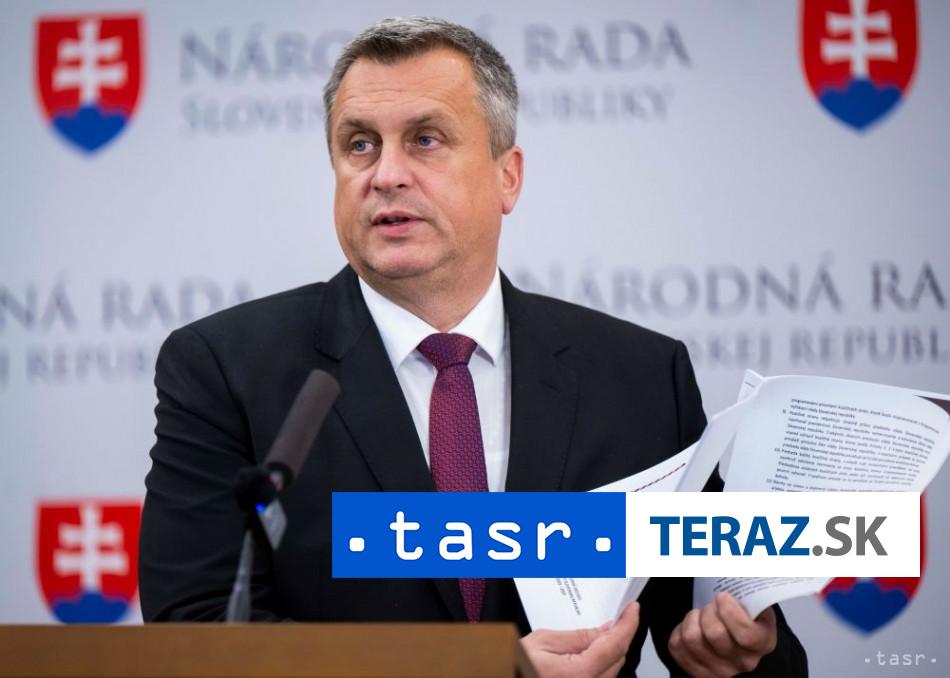 Danko Prezident vyuzil situaciu a postavil sa opacne