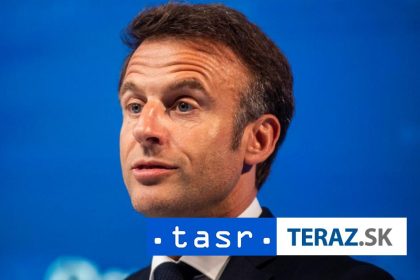 Macron Francuzsko bude hostit mimoriadnu konferenciu o KDR