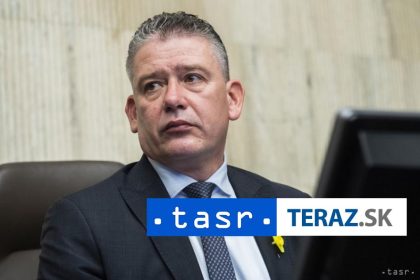Opozicia podporuje zhromazdenie policajnych a hasic skych odborov