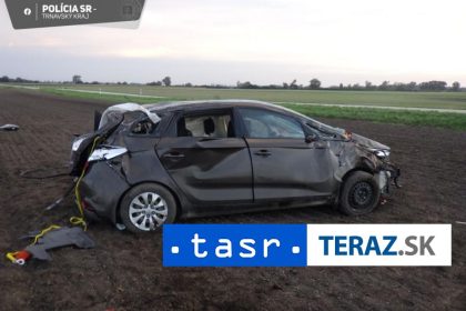 Tragicka nehoda Spolujazdec vypadol z auta pri prevrateni