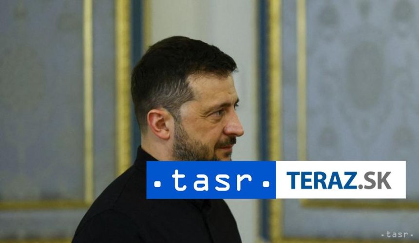 Zelenskyj oznamil zvysenie platov ucitelov a stipendii