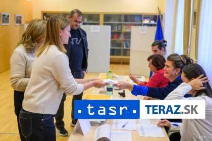 Hlasovanie do snemovne CR zacalo aj na ambasade v Bratislave