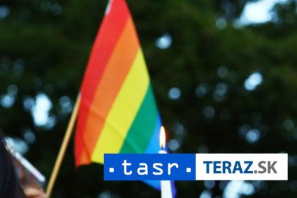 Byvaly zamestnanec FBI tvrdi ze ho prepustili pre LGBT podporu