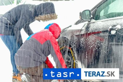 Cesty su vacsinou zjazdne pozor na hmlu a vyliaty Hron