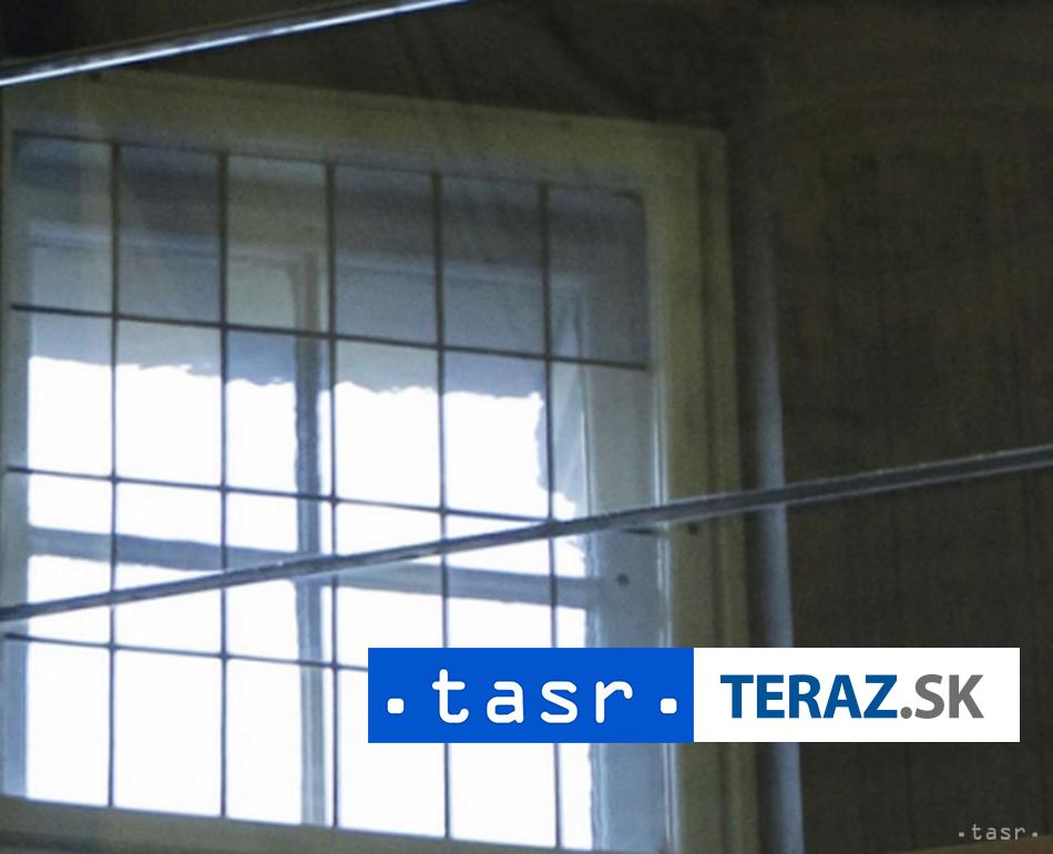 Dvaja muzi usli z vazenia pomocou postelnej bielizne