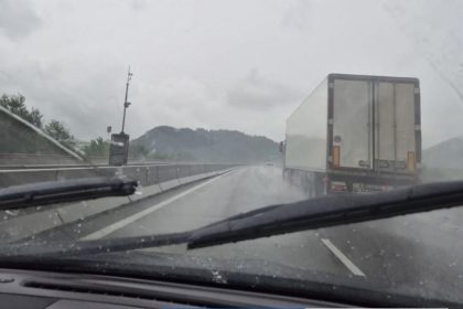 Sprava ciest Vozovky su zjazdne na severe zladovateny sneh