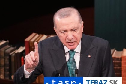 Erdogan vyzval Madura na otvoreny dialog s USA