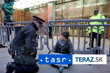 Gretu Thunbergovu prepustili na kauciu v Londyne