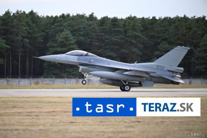 Prilet dalsich troch stihaciek F 16 na Slovensko odlozili pre pocasie
