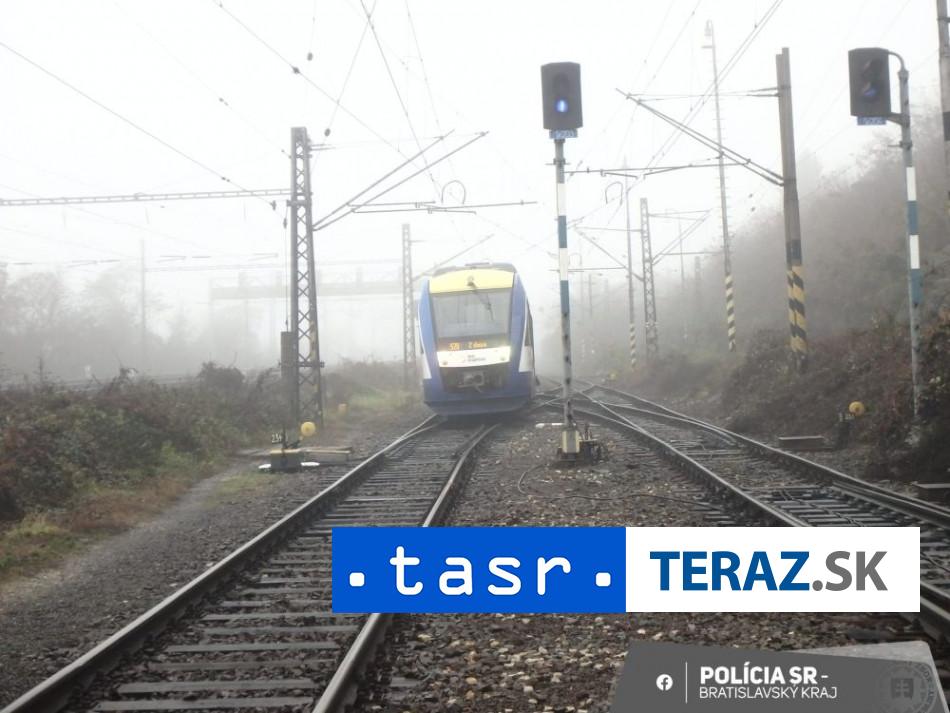 V Bratislave sa vykolajili dva vlaky