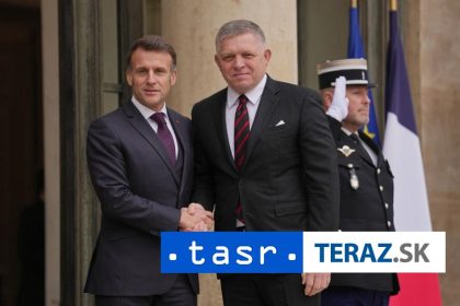 Fico sa stretol s Macronom rokuvali o jadrovej energetike aj obrannych otazkach