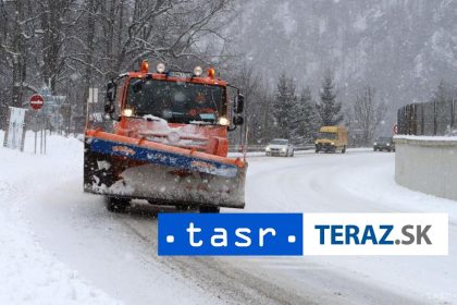 HUSTE SNEZENIE Uzavreli horsky priechod Donovaly