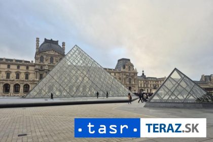 Muzeum Louvre v Parizi je v pondelok zatvorene kvoli strajku