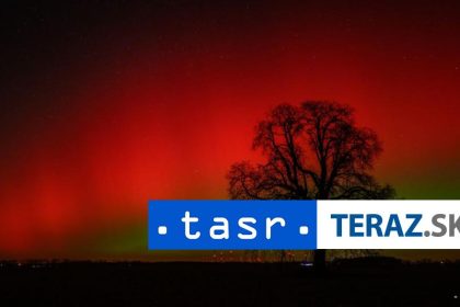 NEBESKE DIVADLO Ludia videli polarnu ziaru pocas geomagnetickej burky