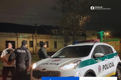 NOZOM ICH OHROZOVAL POLICIA ZADRZALA 33 ROCNEHO MUZA