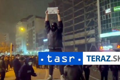 V Irane demonstrantom podla prokuratora hrozi trest smrti