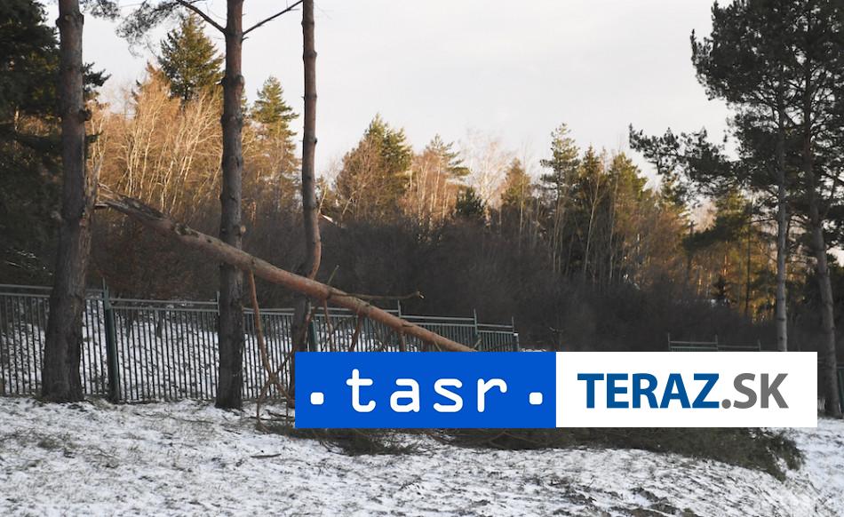 VYSTRAHA Zachranari neodporucaju pohyb na horach kvoli silnemu vetru