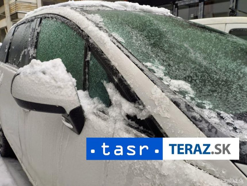 Viac nez 60 nehod za par hodin Moravu zasiahla poladovica