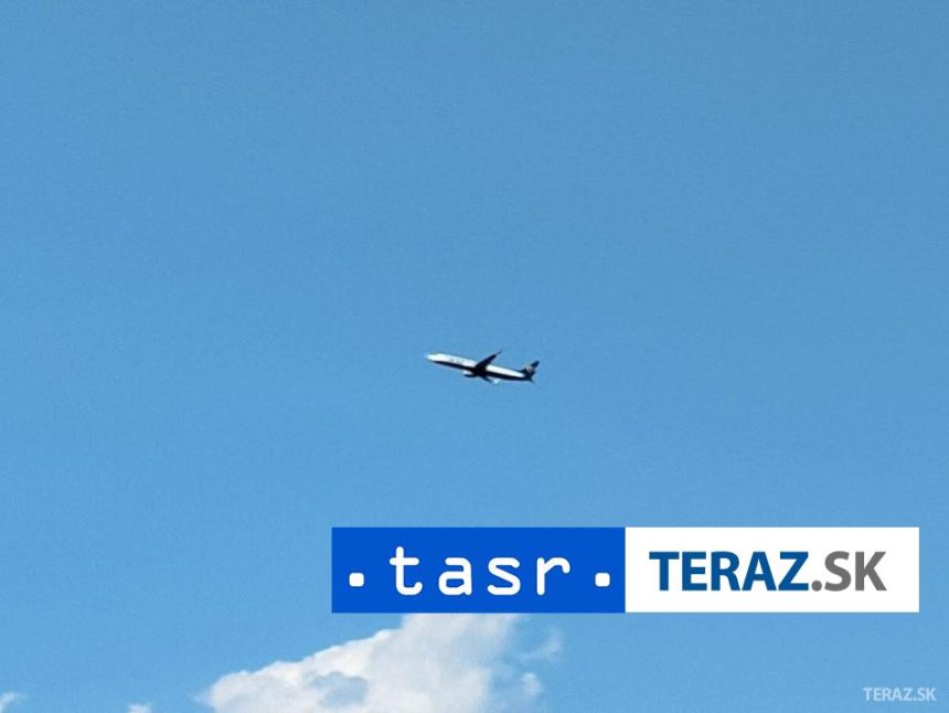 Cestujucich cakaju meskaniya Berlin zastavil odlety kvoli pocasiu