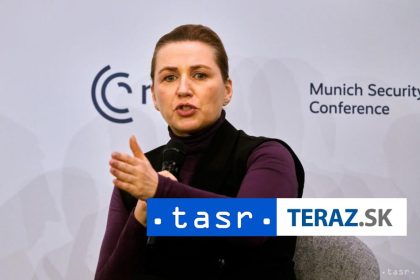 Frederiksenova Trumpova tuzba mat Gronsko stale trva