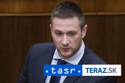 M Uhrik Republika diskutuje o spolupraci so SNS pri komunalnych volbach