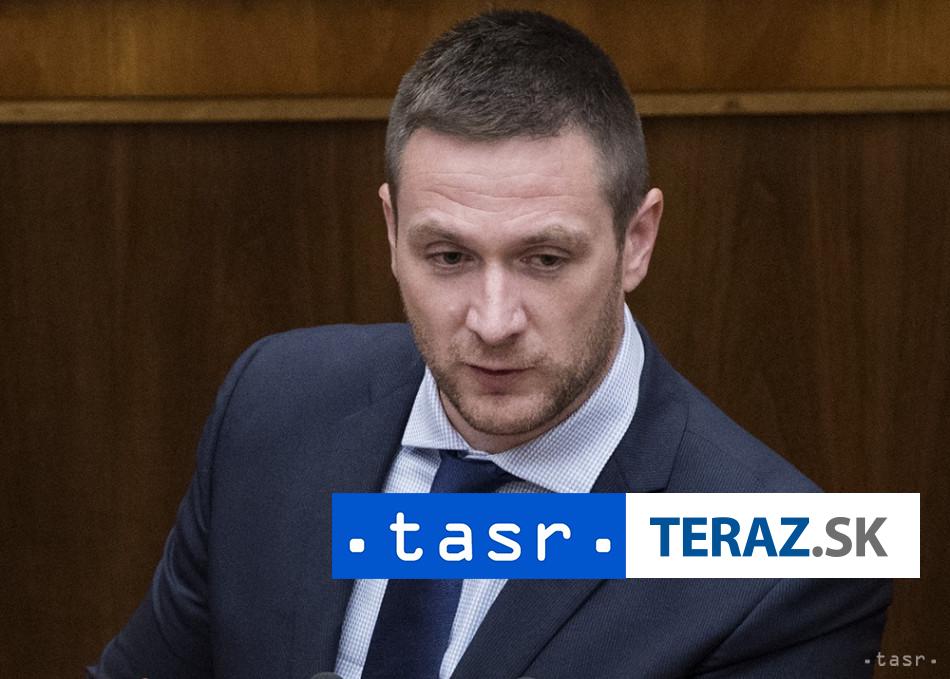 M Uhrik Republika diskutuje o spolupraci so SNS pri komunalnych volbach