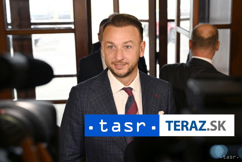 Sutaj Estok Disciplinarne opatrenie voci P Gasparovi je v sulade so zakonom