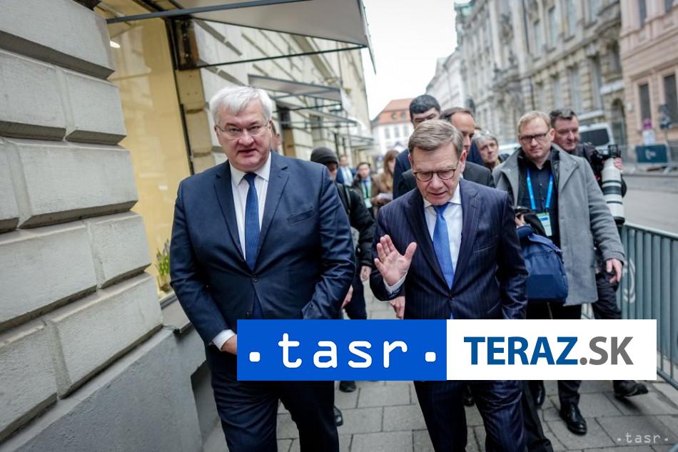 Sybiha rokoval s Grossim o utokoch na energeticky system Ukrajiny