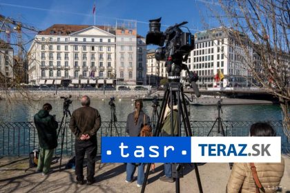 Zacali sa rokovania medzi Ukrajinou a USA temou je aj povojnova obnova