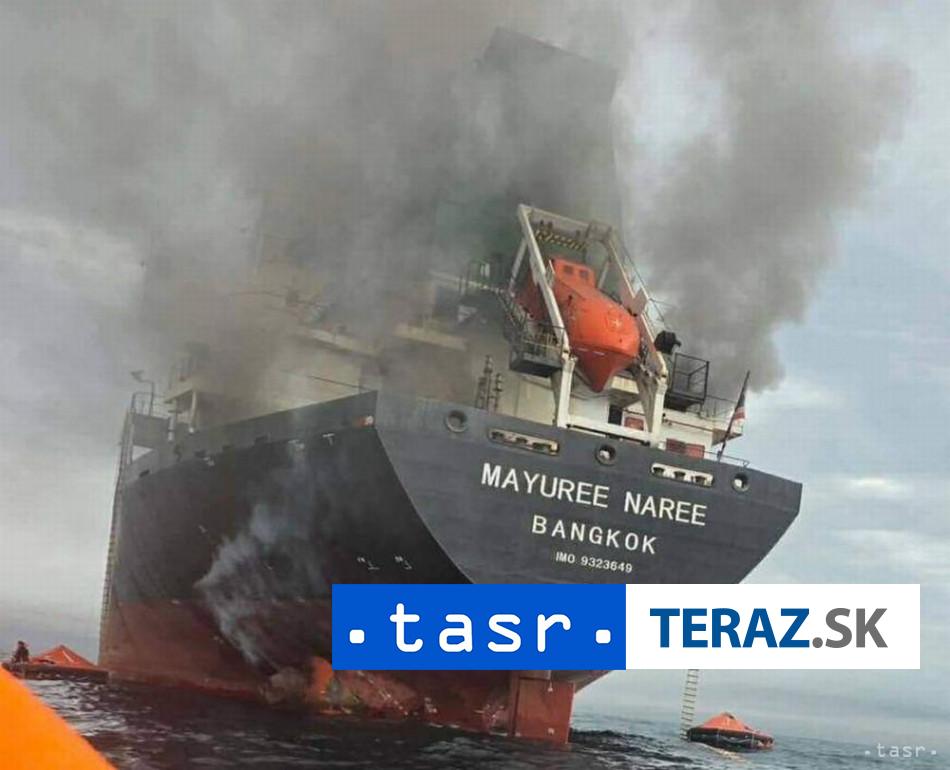 Iran tvrdi ze zautocil na dve plavidla v Hormuzskom prielive