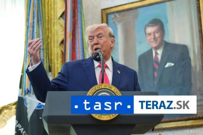 Iranska armada sa posmieva Trumpovmu tvrdeniu o rokovaniach