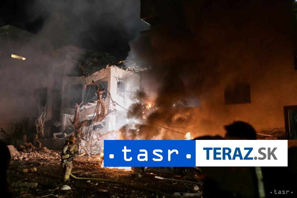 Irn vypalil dalsie rakety na Izrael hlasia najmenej 11 zranenych