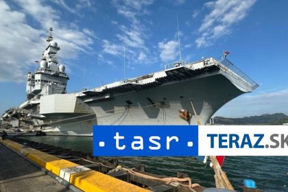 Lod Charles de Gaulle je uz v Stredomori Izrael utoci na Beirut