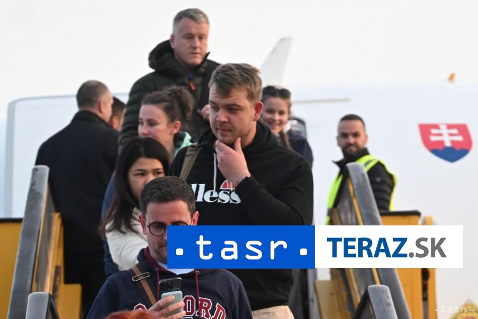 Na Slovensko dorazilo dalsich 121 obcanov z Blizkeho vychodu