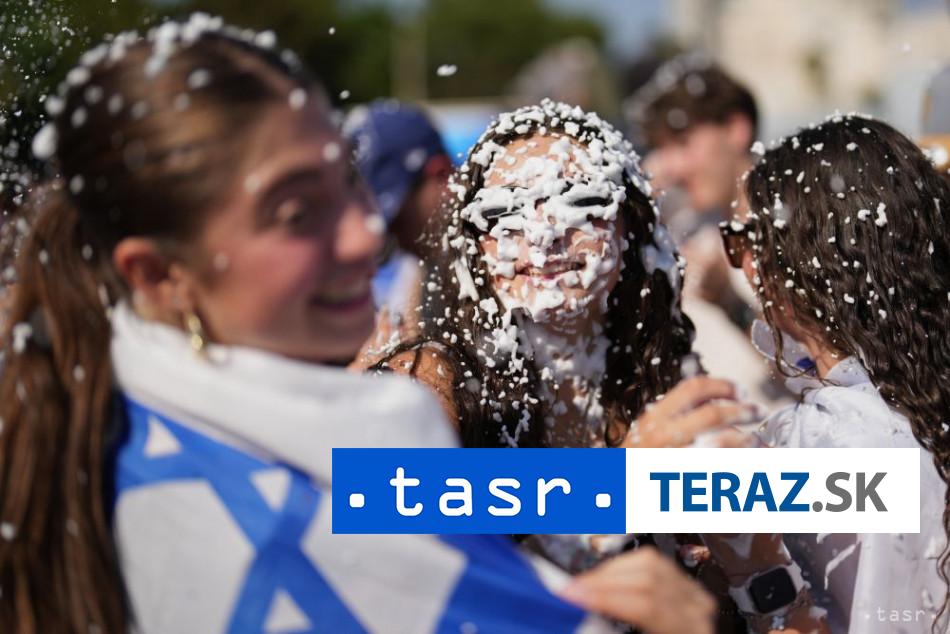 V Izraeli sa konali demonstraicie proti vojne zadrzali niekolko osob