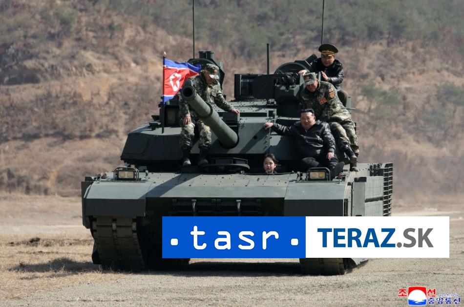 Vodca Kim ong un a jeho dcra chu e sa previezli na novom tanku