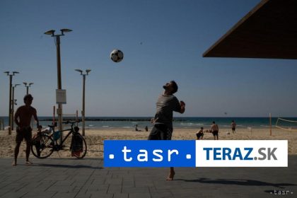 chamenieho pochovaju v jeho rodisku v posvatnom meste mashhad